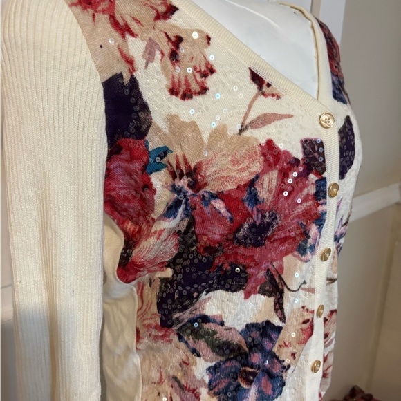 Floral Cardigan Sweater - Picture 4 of 6